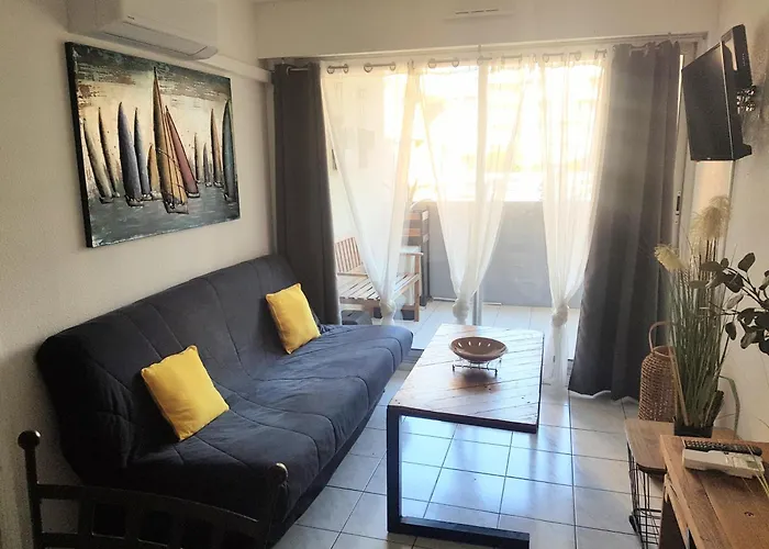 Le Venizio - Classe 2 Etoiles - T2 Climatise, Avec Terrasse, Parking, Pret De Velos, 10 Minutes A Pied Gare Et Centre Ville
