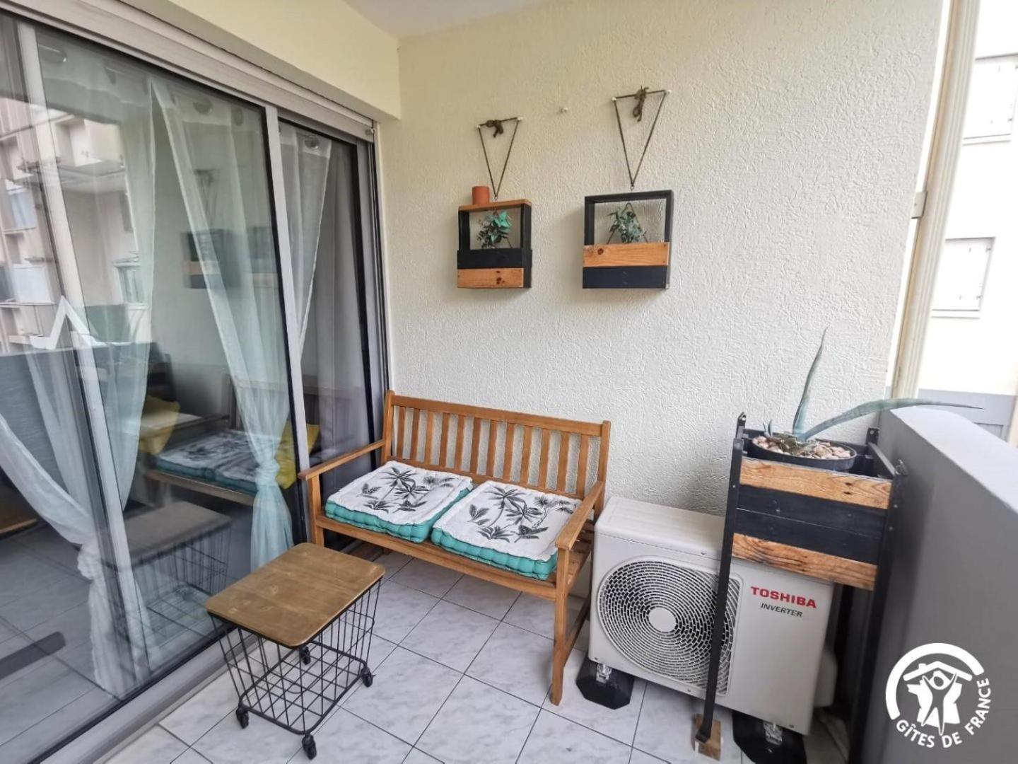 Le Venizio - Classe 2 Etoiles - T2 Climatise, Avec Terrasse, Parking, Pret De Velos, 10 Minutes A Pied Gare Et Centre Ville Sete